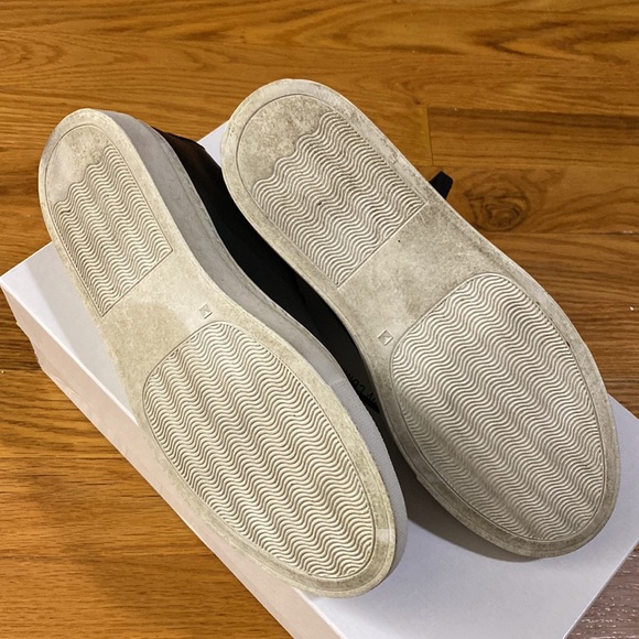 Woman by: COMMON PROJECTS Sz 36 - Picture 9 of 10